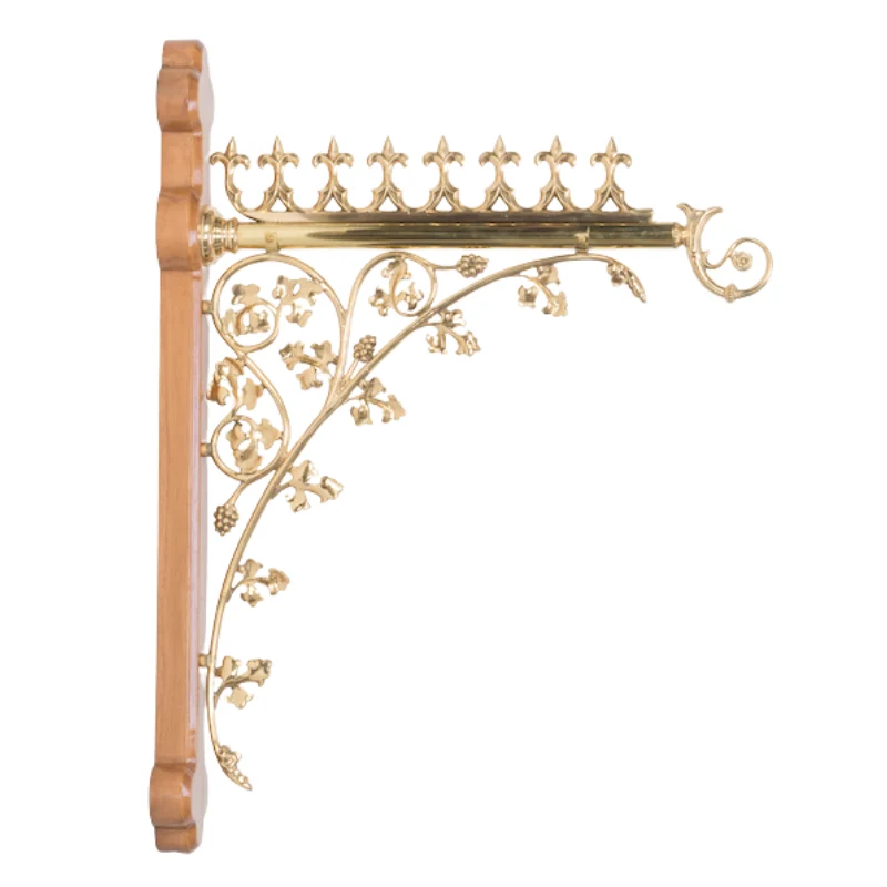 Soporte de pared para lámpara de santuario colgante tradicional con placa posterior de madera Adrian Hamers Inc.