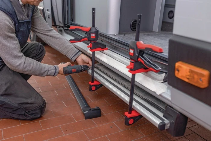 Pinza monomanual BESSEY EZ360 Ancho de sujeción 450 mm ( 4000831269 )