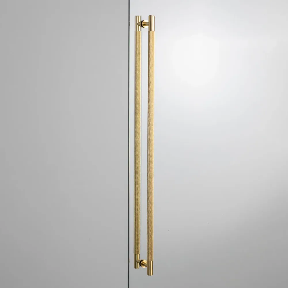 CLOSET BAR DOUBLE-SIDED BUSTER + PUNCH