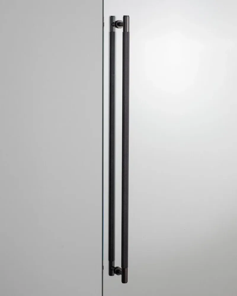 CLOSET BAR DOUBLE-SIDED BUSTER + PUNCH
