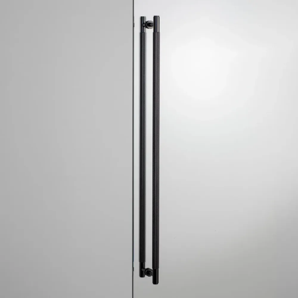 CLOSET BAR DOUBLE-SIDED BUSTER + PUNCH