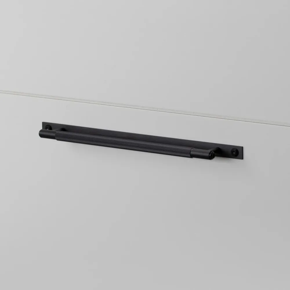 PULL BAR PLATE LINEAR BUSTER + PUNCH