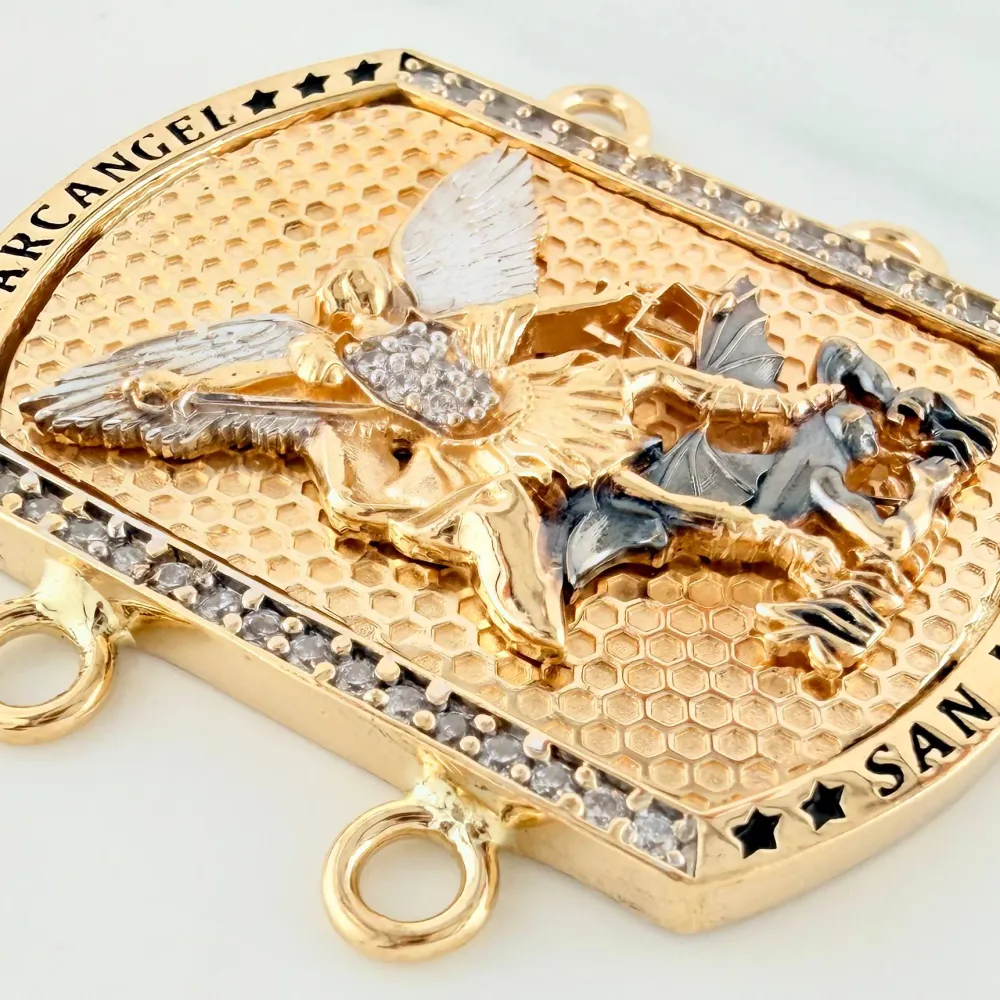 Herraje San Miguel Arcangel 14.2 g / 3.5 cm Tres Oros 18K