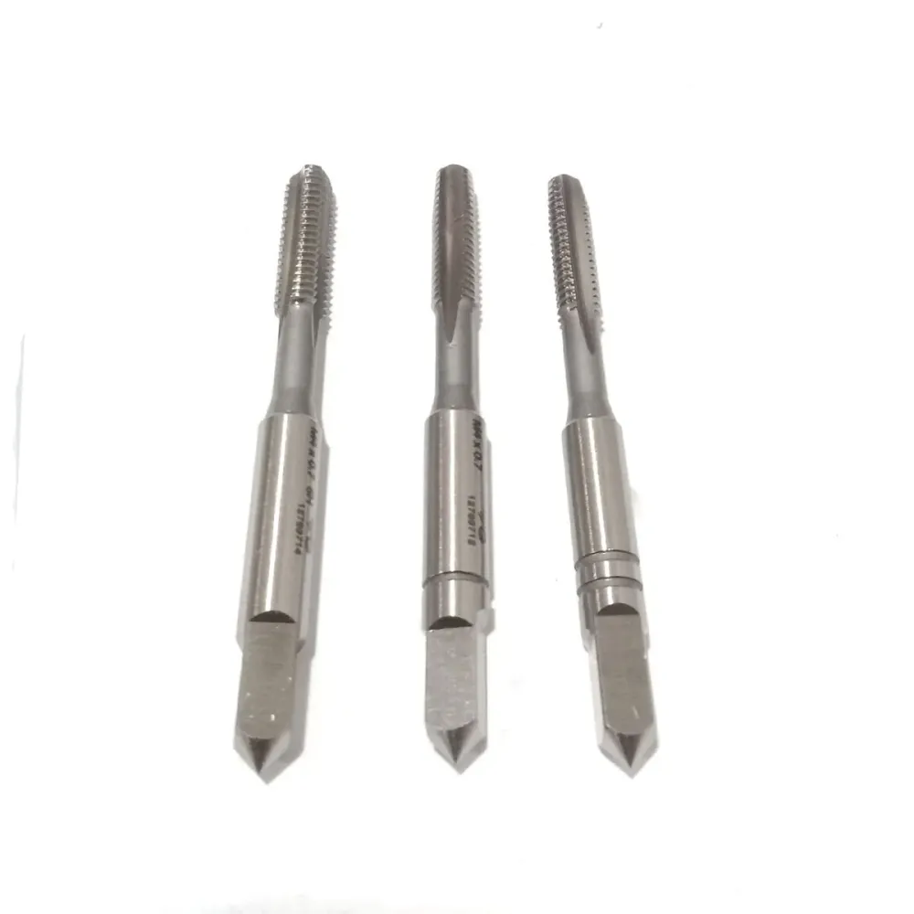 Macho M4X0.7 (Din352)Yg-1 T7109249