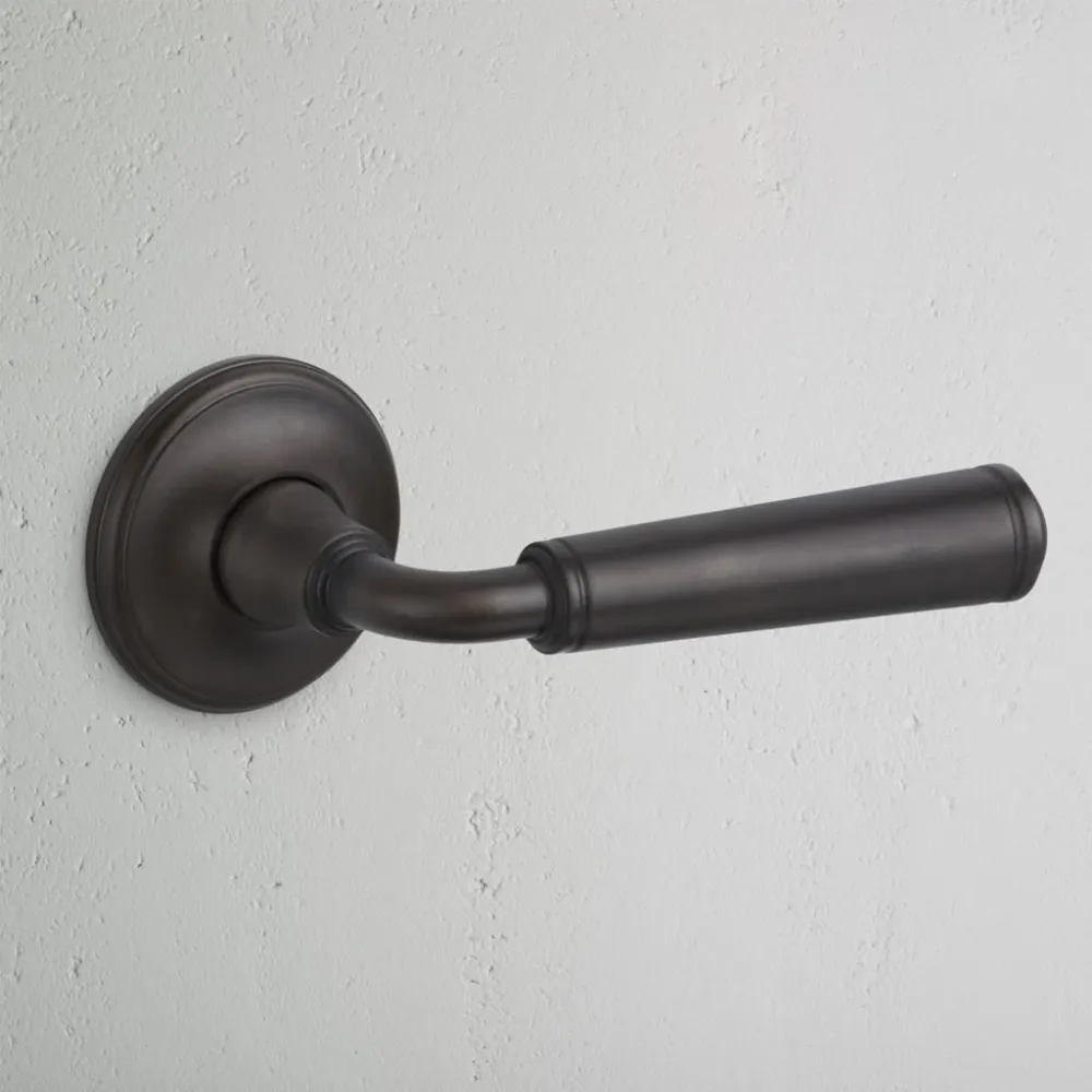 Manilla para puertas Digby (sin muelle) - Bronce