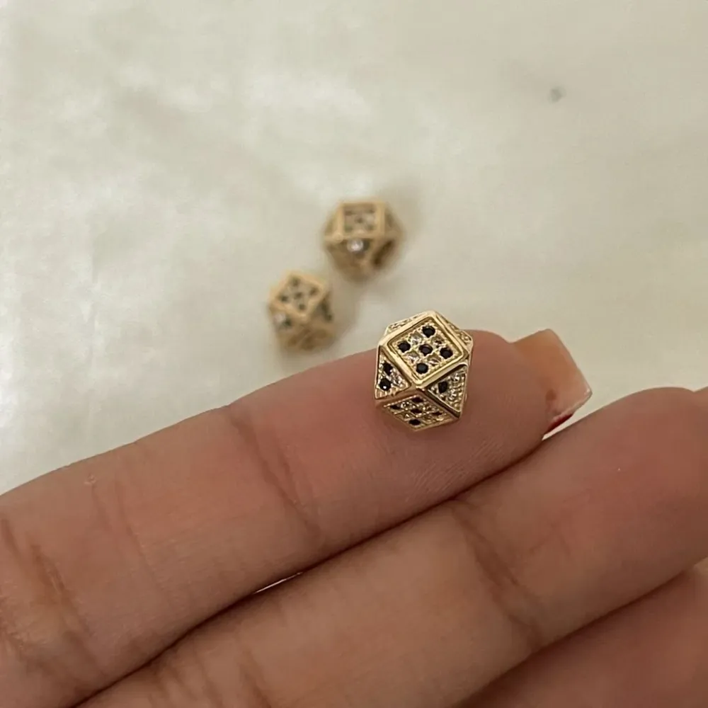 Herraje Octoganal 1.9gr Circones Negros Blancos Oro Amarillo Medellin