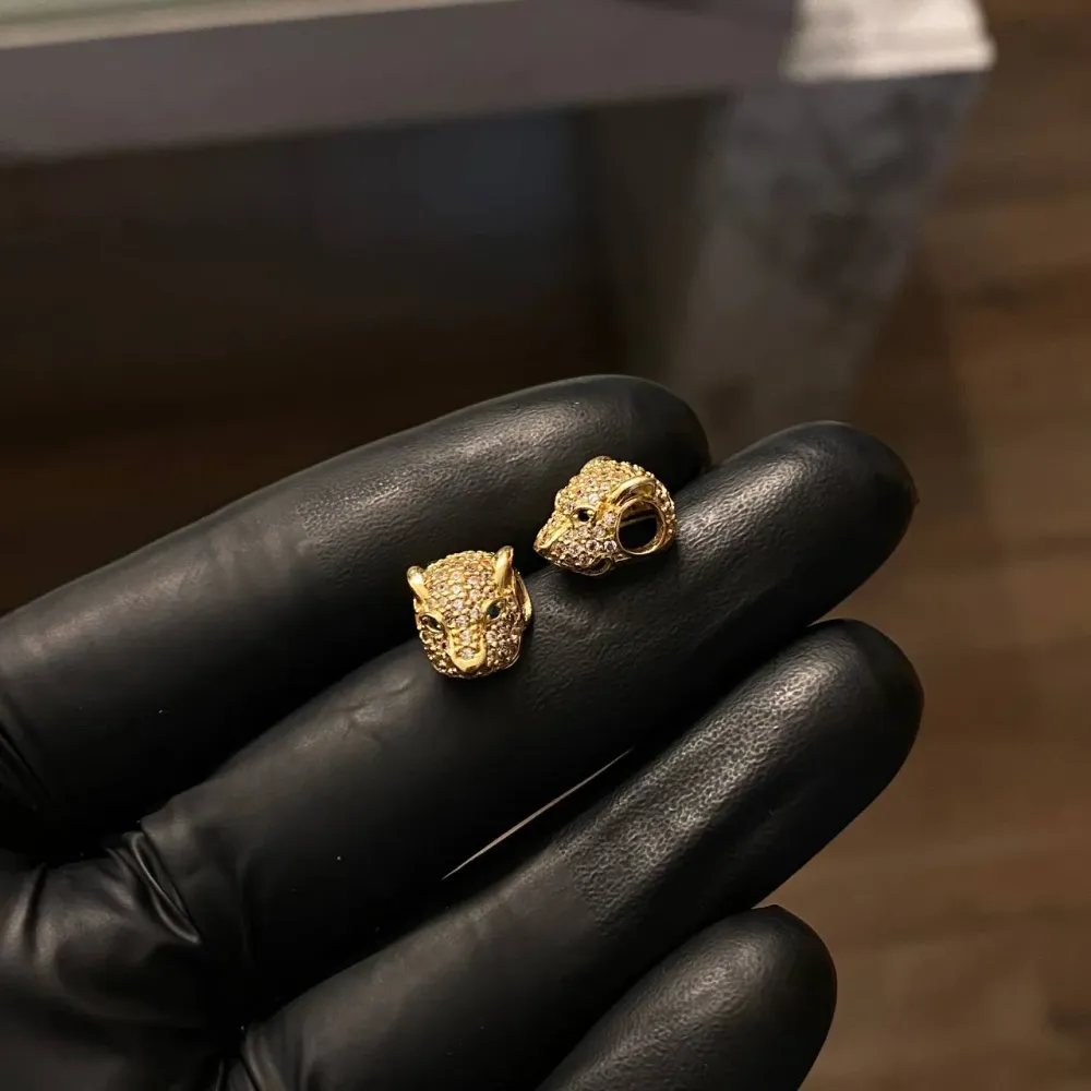 Herraje Pantera 1.7gr / 0.8cm Circones Blancos Negros Oro Amarillo* Oro Nacional
