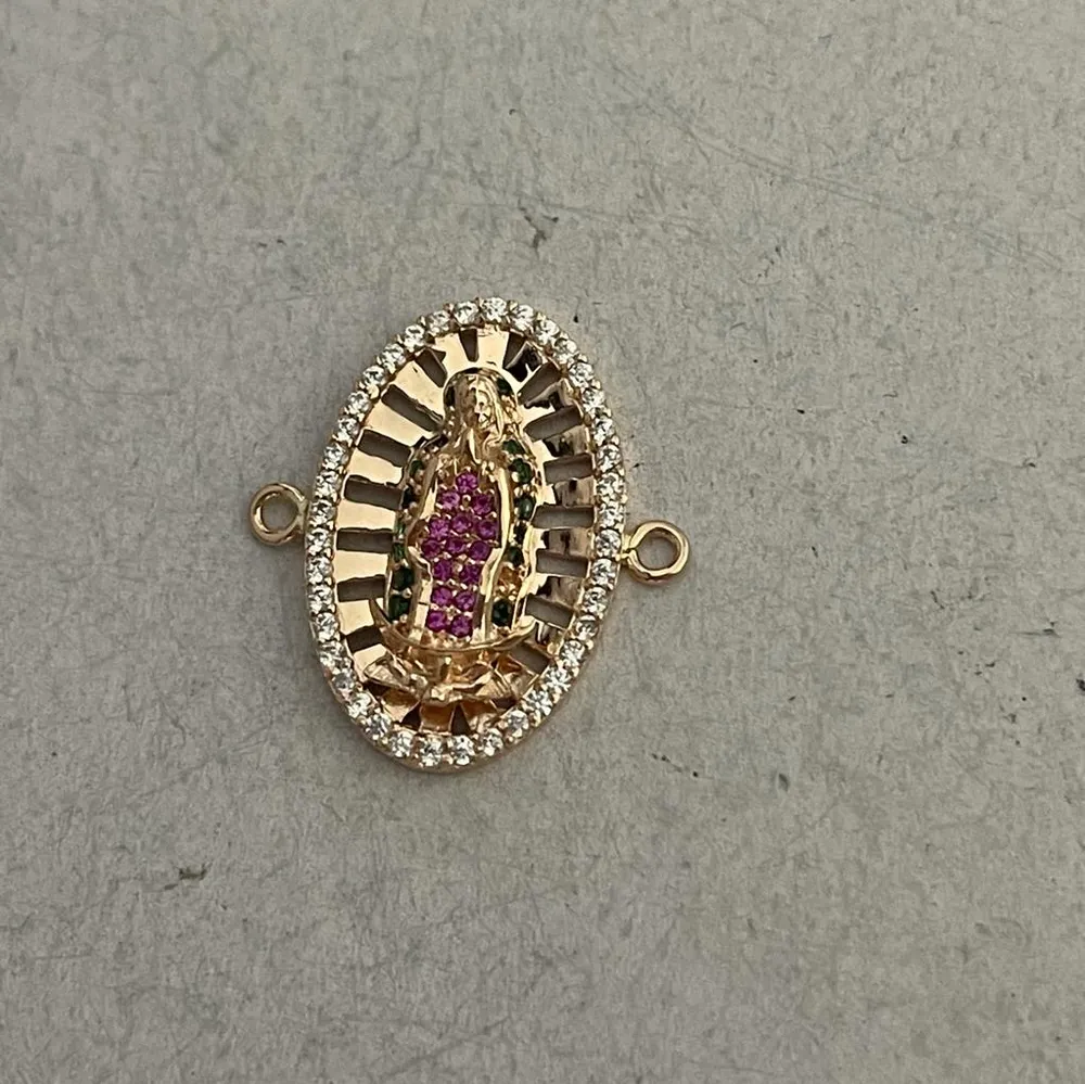 Herraje Virgen Guadalupe 3.4gr Circones Verdes Rosas Oro Rosa Oro Nacional