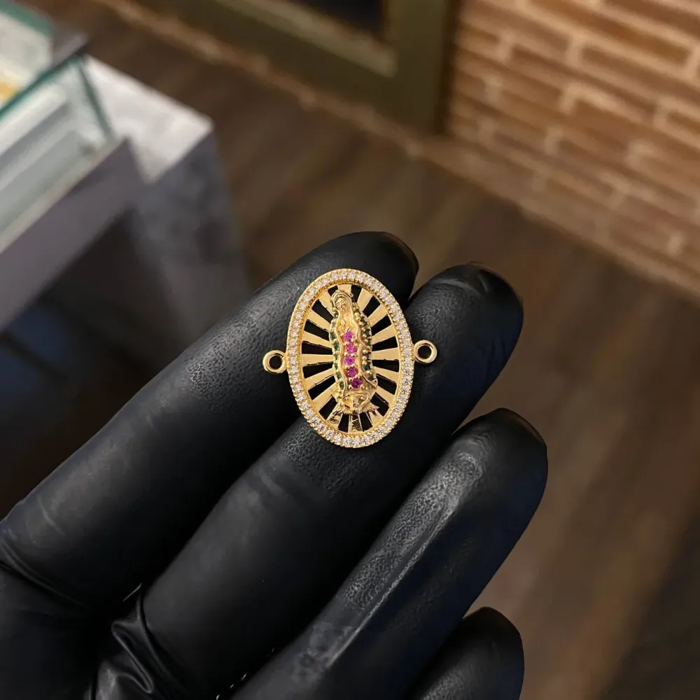 Herraje Virgen Guadalupe 3.75gr/2.1cm Circones Verdes Rosa Blancos Oro Amarillo Oro Nacional