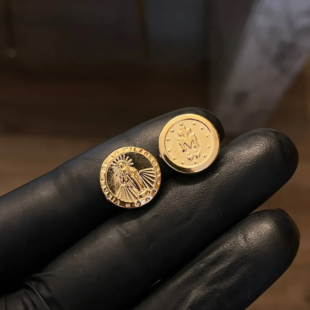Herraje Virgen Milagrosa 1.2gr/1.5cm Liso Oro Amarillo Oro Nacional