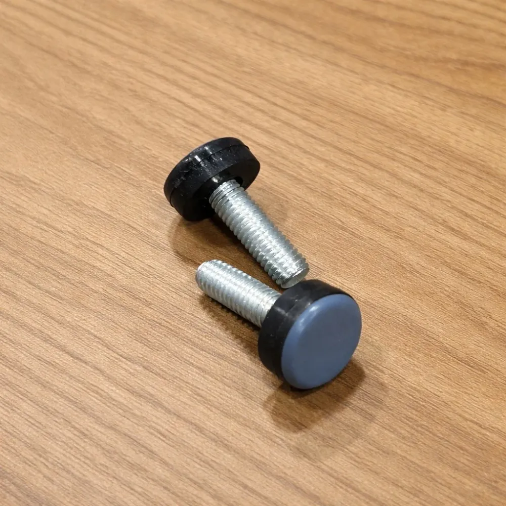 Patas regulables M8 x 20mm 4/Unidades Angmi