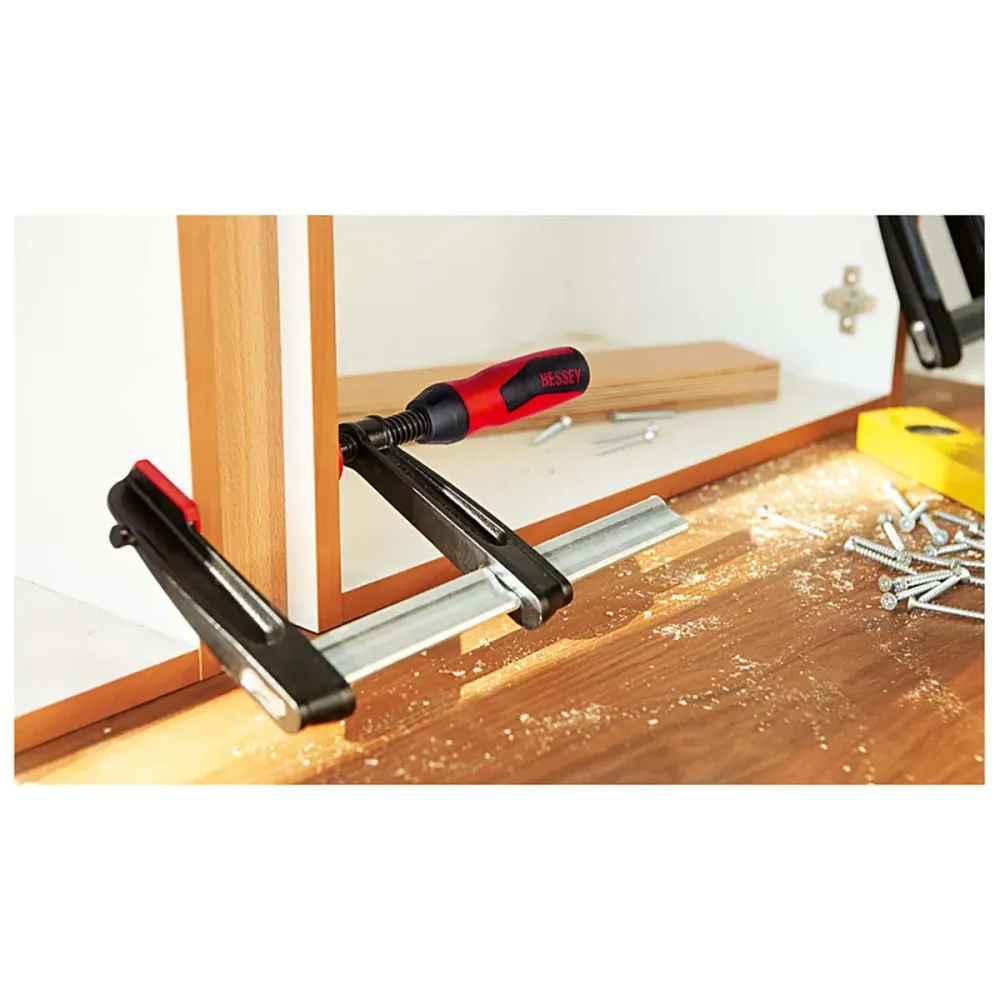 Bessey TP100S12BE-2K - Tornillo de apriete con mango bicomponente Bessey TPNBE1000/120