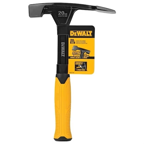Martillo de albañil Dewalt "Extra Wide" de 20 oz Black & Decker