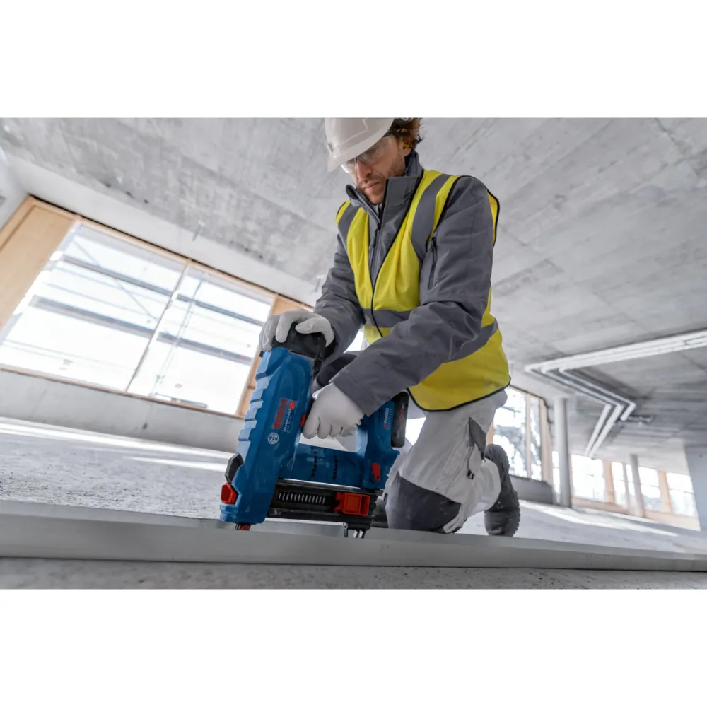 Bosch GNB 18V-38 Clavadora de hormigón baterí profesional 18 V 13 - 38 mm BITURBO Brushless + 1x baterí ProCORE 4,0 Ah - s...