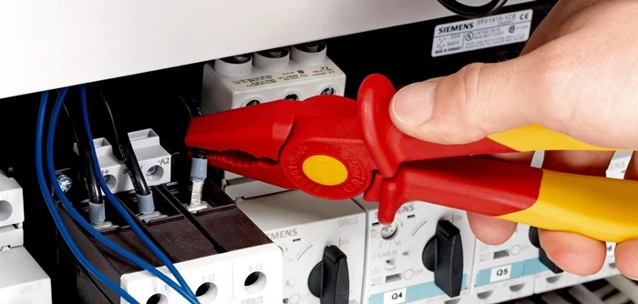 Alicates combinados Knipex ( 4000795154 ) longitud 180 mm plástico, reforzado con fibra de vidrio VDE
