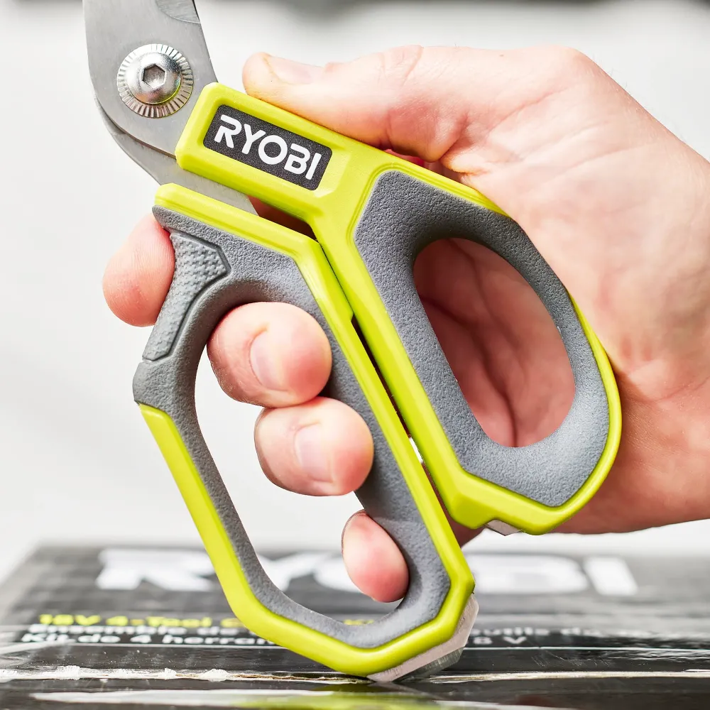 Tijeras Ryobi RHCSS01